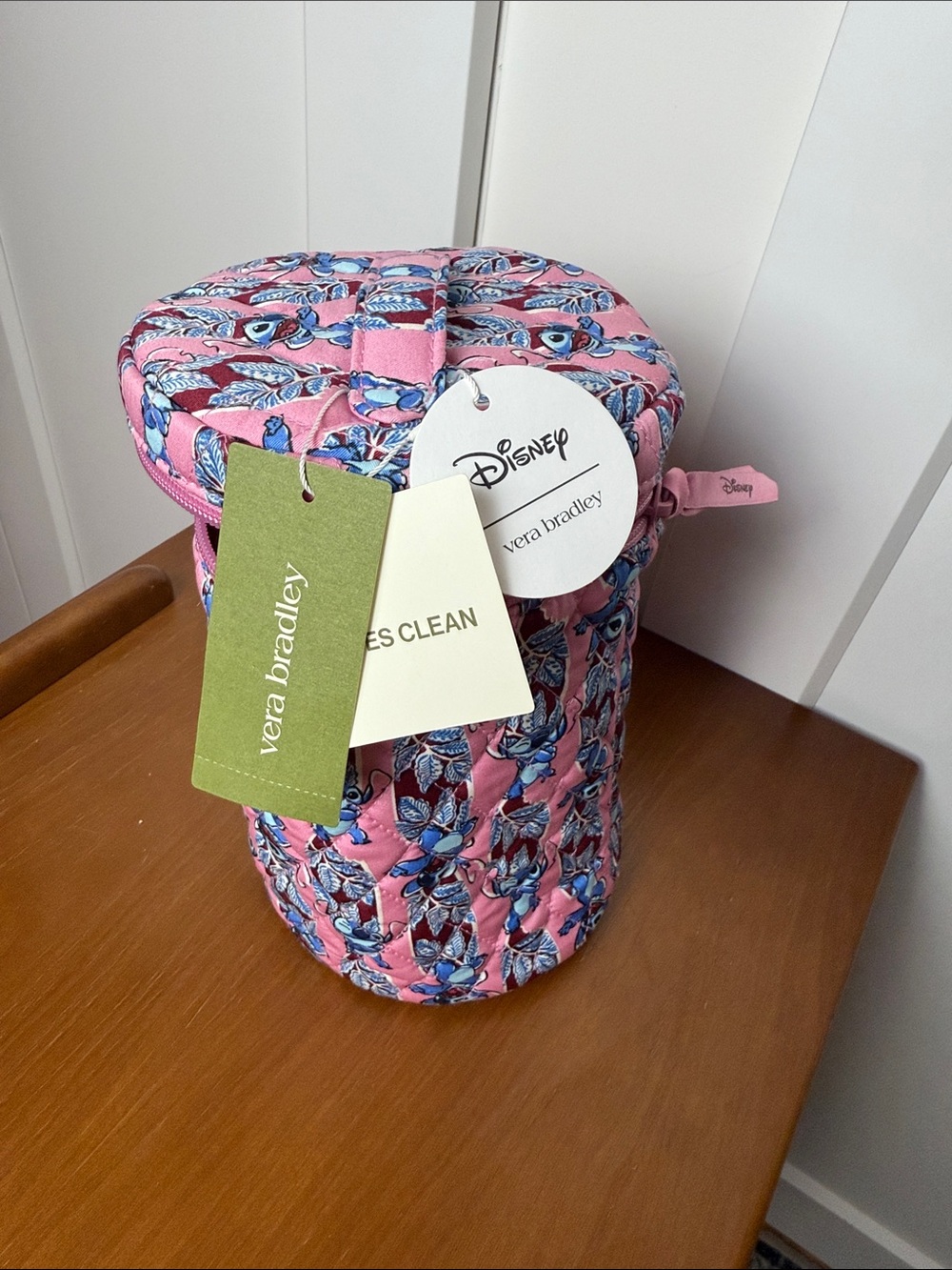 NWT Vera Bradley Disney surfing stitch upright product organizer carrying case